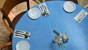 青い食卓